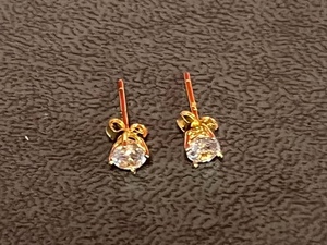 lot 18 image: Gold Toned .925 Sterling Silver Earrings WClear Stones