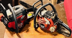 lot 61 image: Craftsman 18  42cc &amp Homelite 3816C Chainsaws