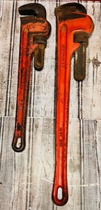 lot 82 image: Craftsman 24 &amp Reed 18 Pipe Wrenches