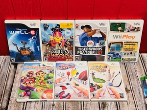 lot 112 image: Seven Wii Games - Including WallE &amp Skate City Heroes