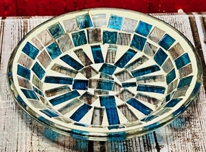 lot 142 image: Mid-Century Mosaic Glass Tile Trinket Dish