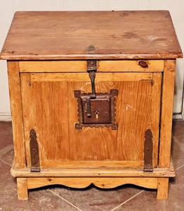 lot 145 image: Unique Vintage Wooden Side Table