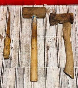 lot 232 image: Lot of Three Vintage Tools