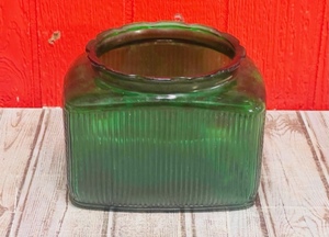 lot 236 image: RARE A. L. R. Co. Emerald Green Container R-17