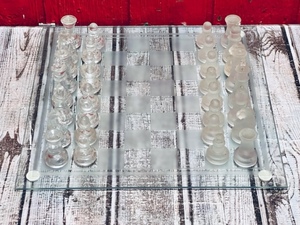 lot 252 image: Glass Chess Set WFrosted &amp Clear Pieces