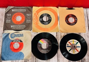 lot 285 image: Lot of Six 45 Records - Including Jimmy Dean, Doris Day, Ray Stevens, Olivia Newton-John, &amp Chuck Berry