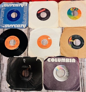 lot 287 image: Lot of Eight 45 Records - Including Patti Paige, Glen Campbell, The Statler Brothers, Helen Reddy, Don Williams, Walter Brennan, Louise Mandrell, &amp Loretta Lynn