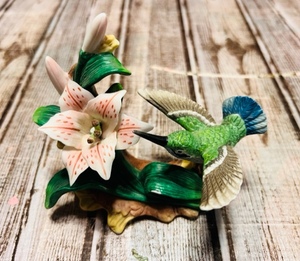 lot 301 image: Lenox Porcelain Hummingbird WRed & Pink Flower Figurine