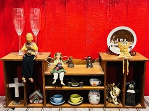 lot 302 image: Wooden Knick-Knack Shelf WContents Included
