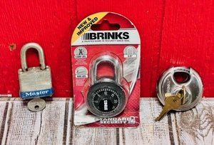 lot 305 image: Three Padlocks WKey