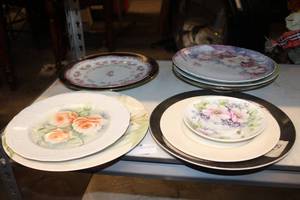 lot 148 image: Misc Decrative Plates see photos