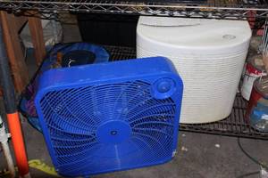 lot 50 image: Humidifier and Fan