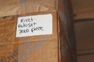 lot 106 image: 3000 Pieces of Autoset Rivets