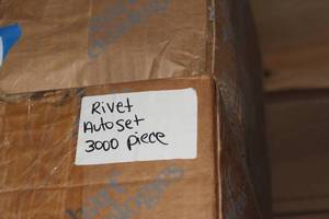 lot 108 image: 3000 Pieces of Autoset Rivets