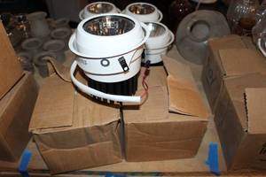 lot 118 image: Unused 3 LED Light Fixtures white in color 1000 LM