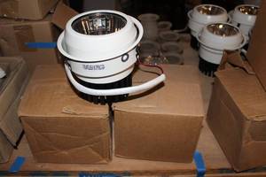 lot 119 image: Unused 3 LED light Fixtures white in color 1000 LM