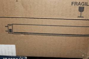 lot 115 image: 24 Inch Halogen Replacement Bulbs