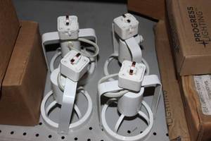 lot 125 image: Unused 4 White Track Light Fixtures