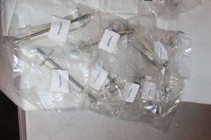 lot 174 image: Ten Upstart Companies Temperature Sensor Replacements