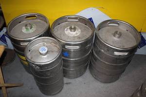 lot 237 image: Empty Beer Kegs (4)