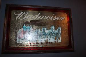 lot 402 image: Vintage Budweiser Mirror