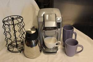 lot 280 image: Coffee Break
