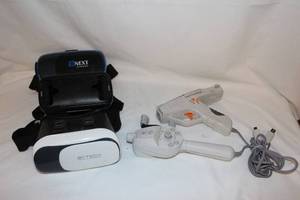 lot 258 image: Sega Dreamcast Fishing Reel and Gun, also VR Glasses 3 pairs