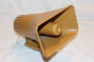 lot 429 image: Vintage Outdoor Speaker