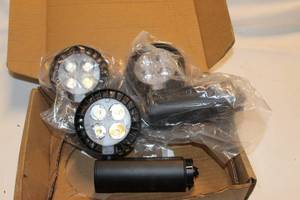 lot 415 image: LED outdoor lights