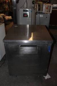lot 369 image: Commercial Cooler
