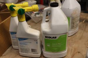 lot 384 image: Commercial Cleaners