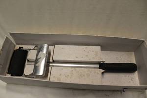 lot 395 image: Tile roller
