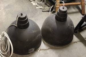 lot 345 image: Dome Black Light Fixture
