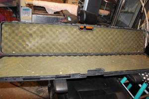 lot 419 image: Riffle Case