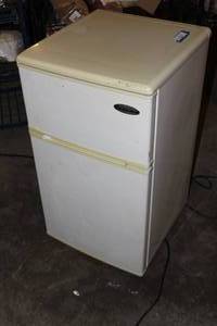 lot 392 image: Mini Fridge Tested Works