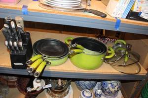 lot 436 image: Rachael Ray Cookware Complete Set with Lids
