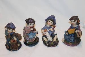 lot 449 image: Resin Figureines set of 4 pictured, more of these in lot 445