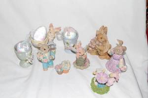 lot 455 image: Resin Easter Figures