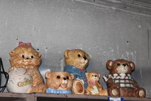 lot 476 image: Vintage Collectable Teddy Bear Cookie Jars (3)