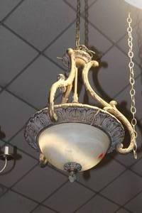 lot 478 image: Ceiling Mount Light Fixture
