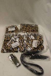 lot 484 image: Sunflower Key Chains quantity unknown