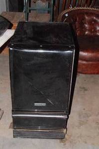 lot 277 image: Kitchenaid Automatic Icemaker