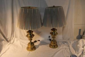 lot 94 image: Pair of matching Table Lamps, please preview
