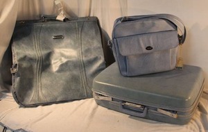 lot 100 image: Vintage Luggage set 3-pieces American Tourister and Samsonite (one is garment hanger bag) in Blue