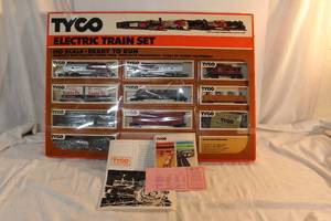 lot 110 image: TYCO Electric Train Set SIB