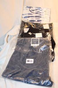 lot 81 image: Womens Clothes still with tags Charter Club size 12, Charter club shorts size L, Charter Club pants size 12, Style&co top size L