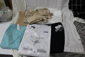 lot 165 image: Womens Clothes Talbots - Pants size 10, and top some with tags