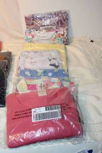 lot 225 image: Womens Clothes Blair tops and sweaters size M, SIP