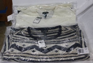 lot 227 image: Womens Clothes (2) RL sweaters size M, SIP
