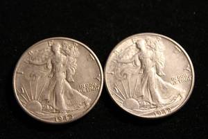 lot 18 image: (2) 1942 Walking Liberty Half Dollar Coins